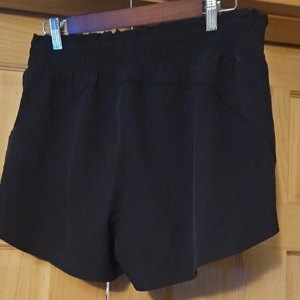 Under Armour Women's Athletic Black Shorts - Picture 5 of 8